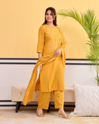 Kanak Bandhej Cotton Kurta Set