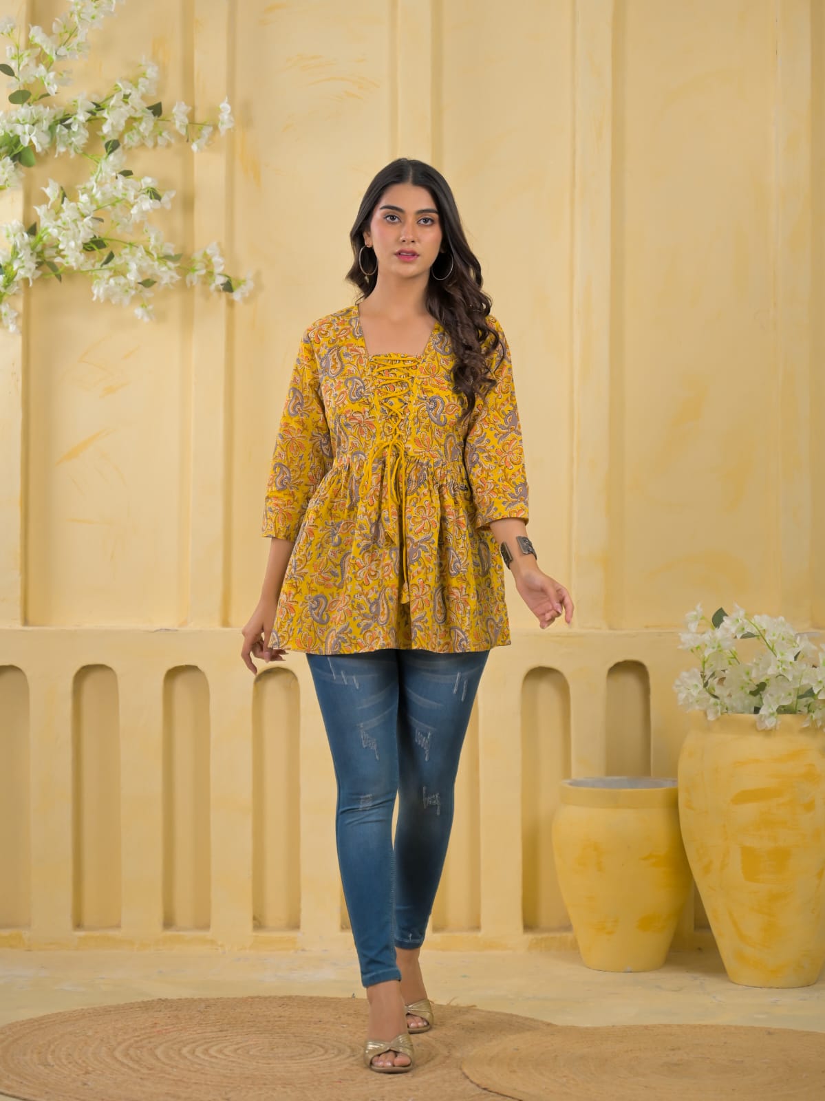 Rhea Short Kurti