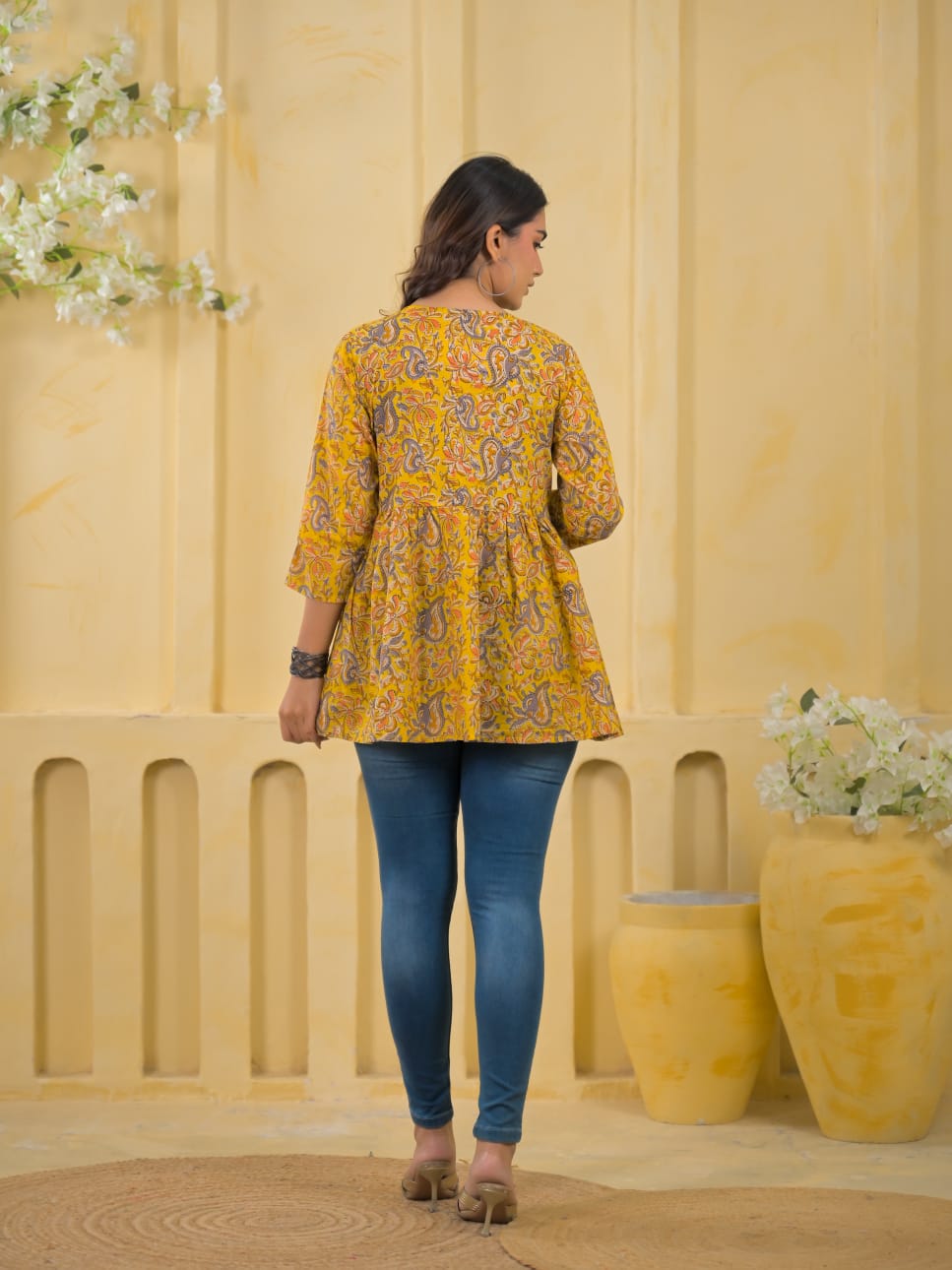 Rhea Short Kurti