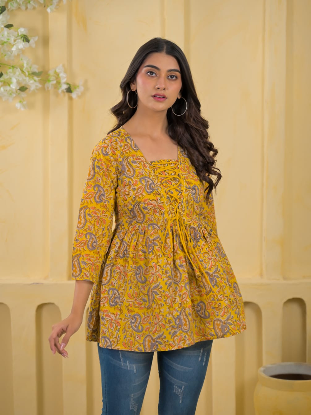 Rhea Short Kurti
