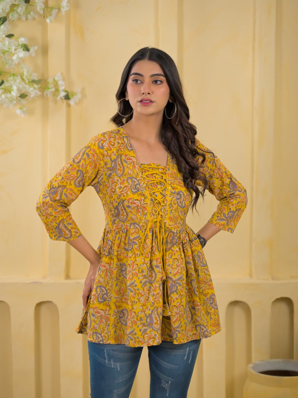 Rhea Short Kurti