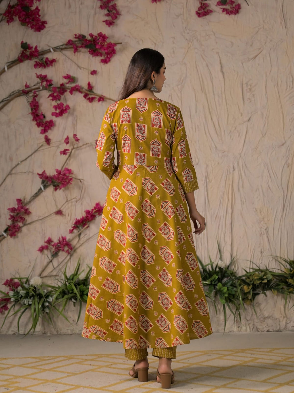 Devika Premium Temple Print Cotton Kurta Set