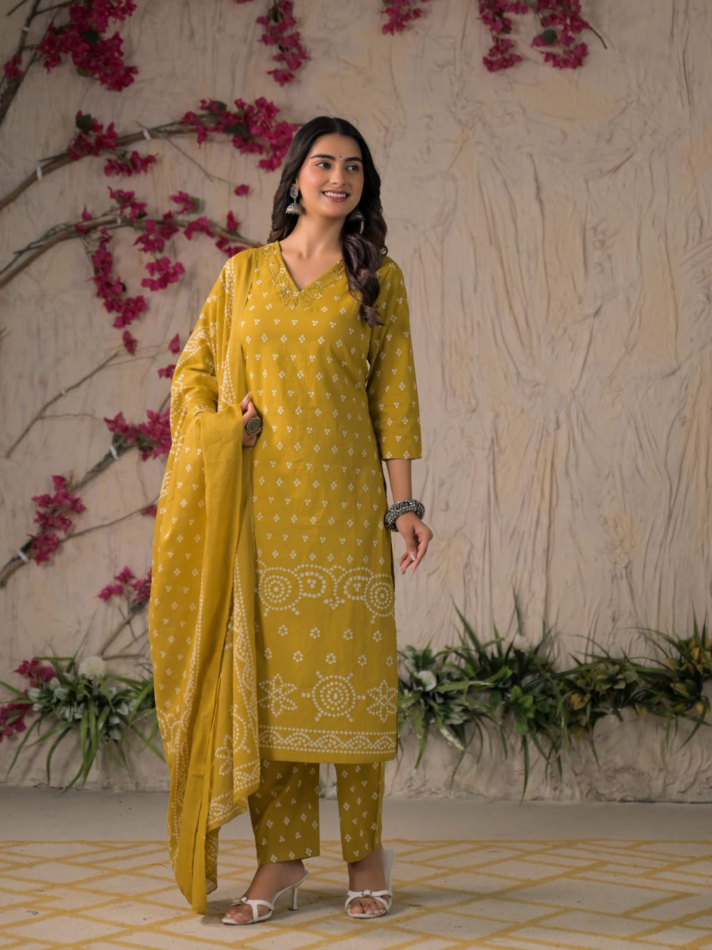 Gulabo Premium Bandhej Cotton Kurta Set