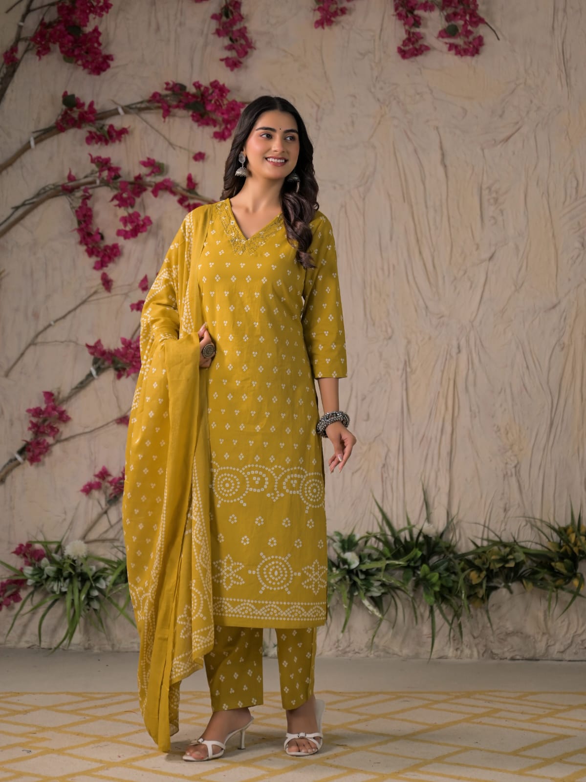 Gulabo Premium Bandhej Cotton Kurta Set