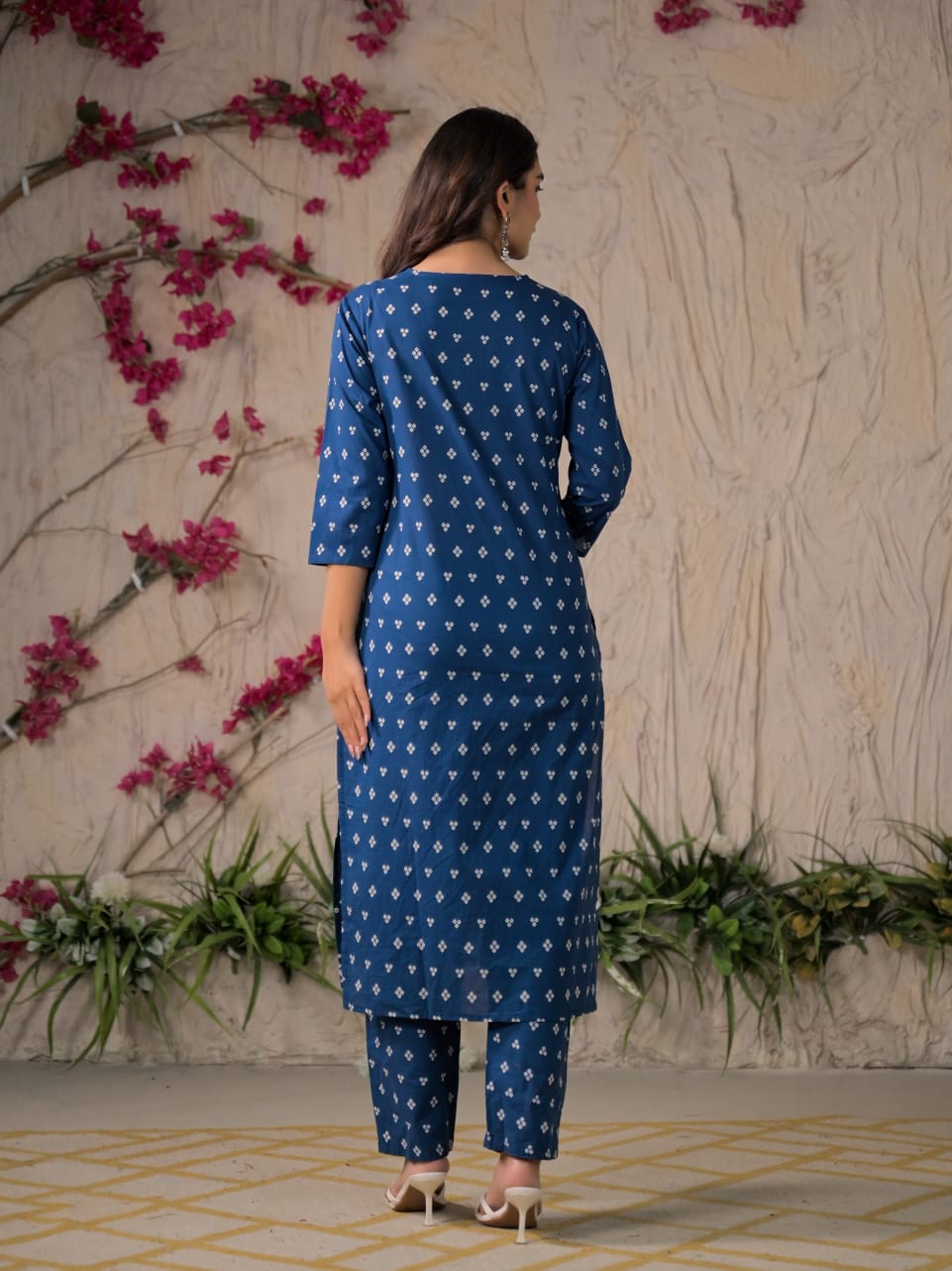 Gulabo Premium Bandhej Cotton Kurta Set